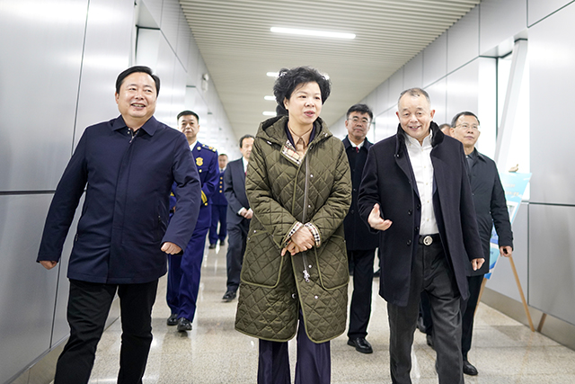 香港六宝台宝典开奖